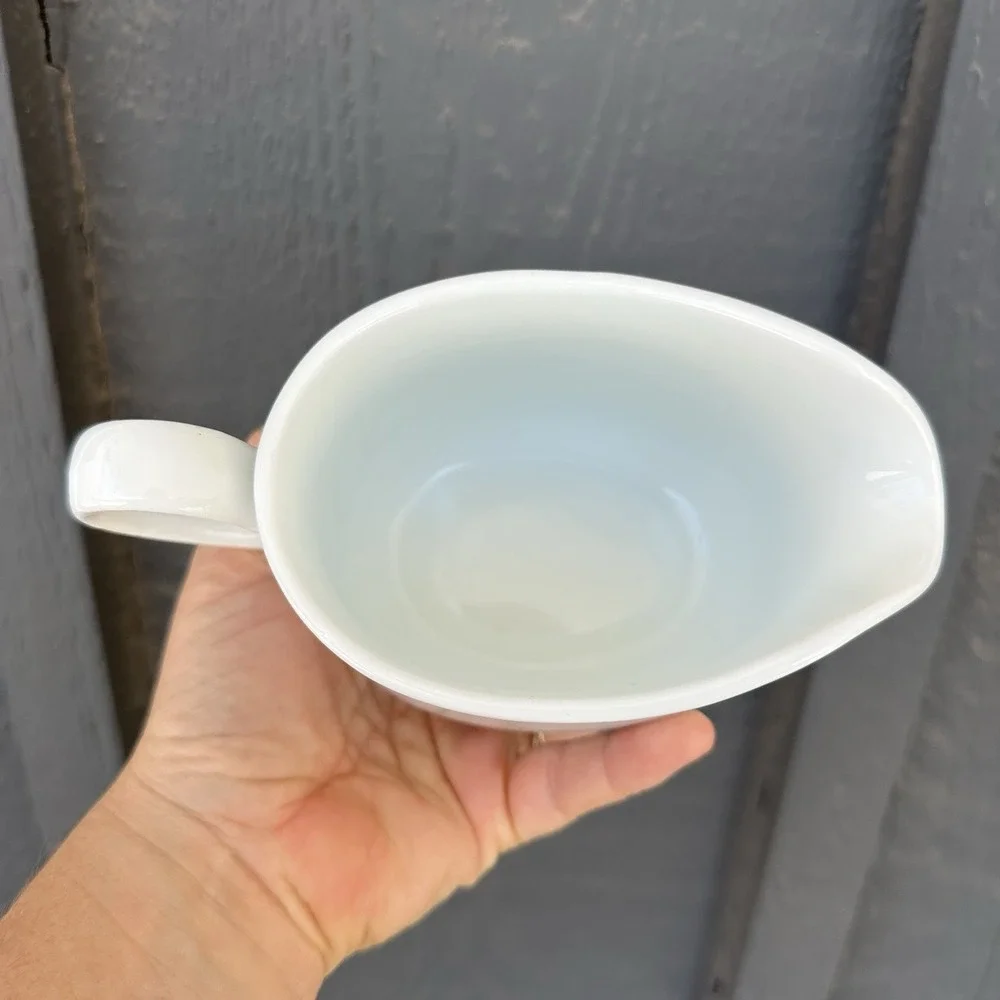 Corning Ware Ceramic White Gravy Boat Creamer Cup Pitcher Container with Handle